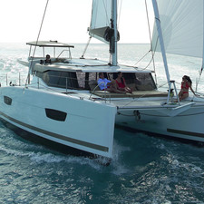 Lucia 40 (4cab./4 hds)