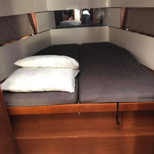 Beneteau Oceanis 38.1