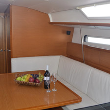 Sun Odyssey 439