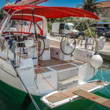 Oceanis 35