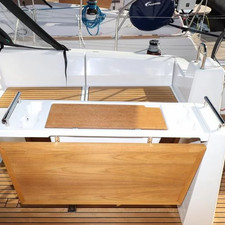 Beneteau Oceanis 38.1