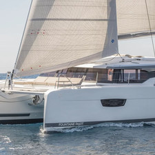 Fountaine Pajot Astrea 42