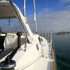 Beneteau Oceanis 38