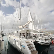 Lagoon 450 F