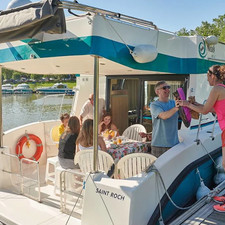 Cantieri estensi goldstar 560 c fly