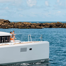 Lagoon 40 (4 cabins)