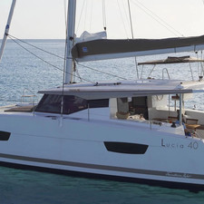 Fountaine Pajot Lucia 40