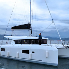 Lagoon 42