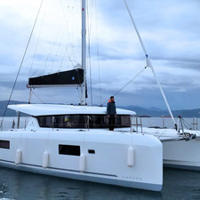 Lagoon 42
