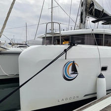 Lagoon 42