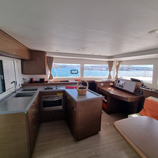 Lagoon 450 F