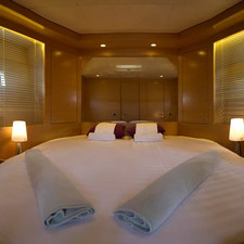 Cyrus 13.8 Flybridge