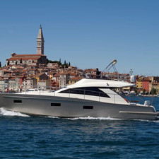 Cyrus 13.8 Flybridge
