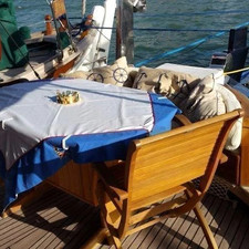 hot seat and giant (1 and 3 person)