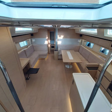 Hanse 548