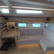 Hanse 548