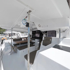Helia 44