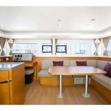 Lagoon 450 Flybridge