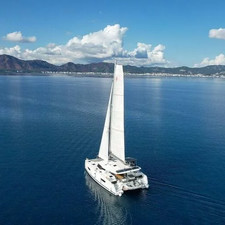 Fountaine Pajot Astrea 42