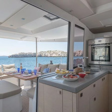 Fountaine Pajot Astréa 42