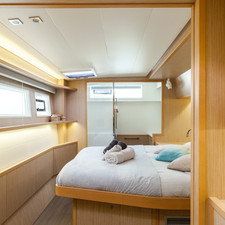 Lagoon 52