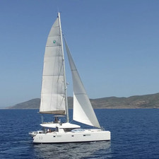 Lagoon 52