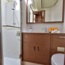 Lagoon 620