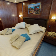 Cantieri di Pisa Akhir 85