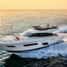 Ferretti 550
