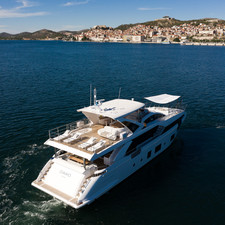 Azimut Grande 27 METRI