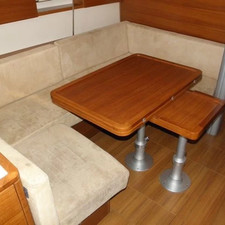 Salona 44