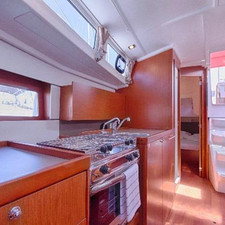Beneteau Oceanis 38.1