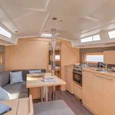 Beneteau Oceanis 38.1