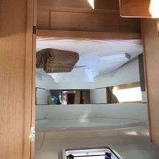 Beneteau Oceanis 38.1