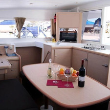 Lagoon 400