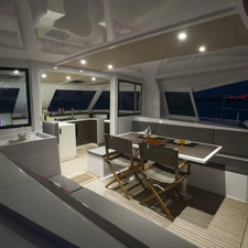 Nautitech 40 Open - 4 + 2 cab.