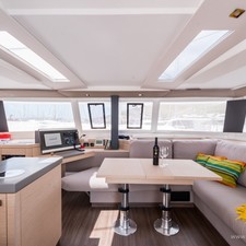 Fountaine Pajot Saona 47