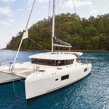 Lagoon 42 - 4 + 2 cab.