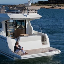 Prestige 420 Fly