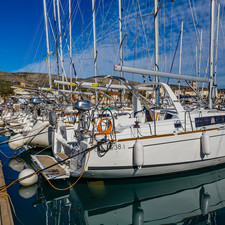 Beneteau Oceanis 38.1