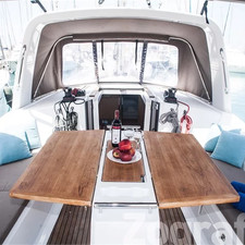 Oceanis 38 (3Cab)