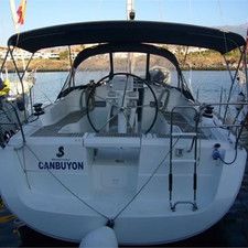 Beneteau Oceanis 37