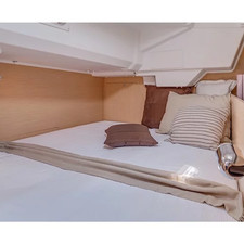 Beneteau Oceanis 38.1