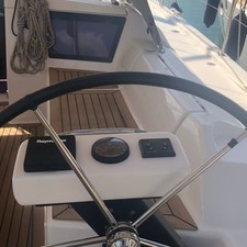 Dufour 390