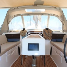 Dufour 390