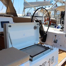 Dufour 390
