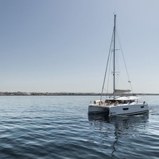 Fountaine Pajot Astréa 42