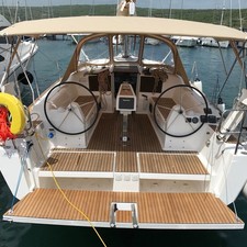 Dufour 382
