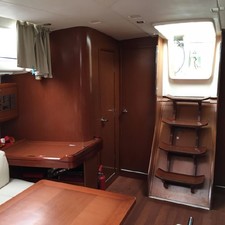 Beneteau Oceanis 43