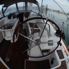 Beneteau Oceanis 40